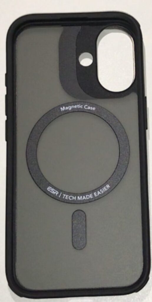 ESR iPhone 17ケースの内側MagSafeリング部分(3ヶ月使用後)